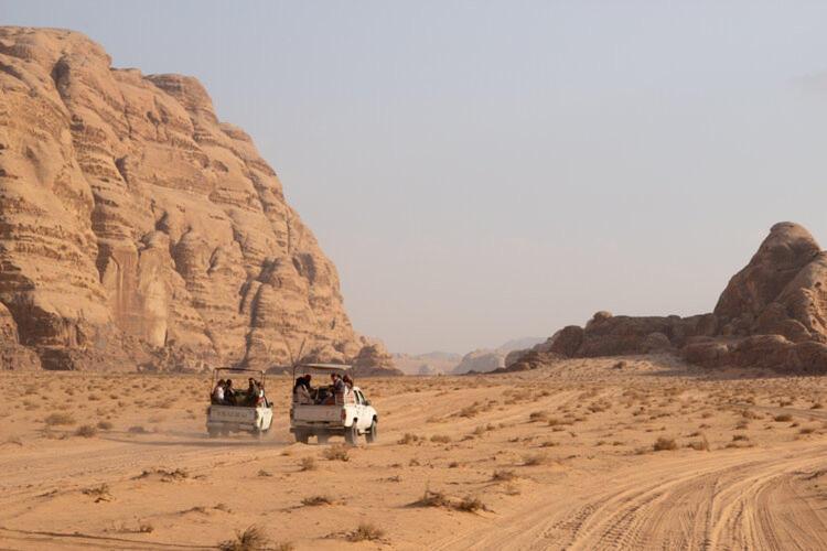 Hotel Mozoon camp Wadi Rum Exterior foto