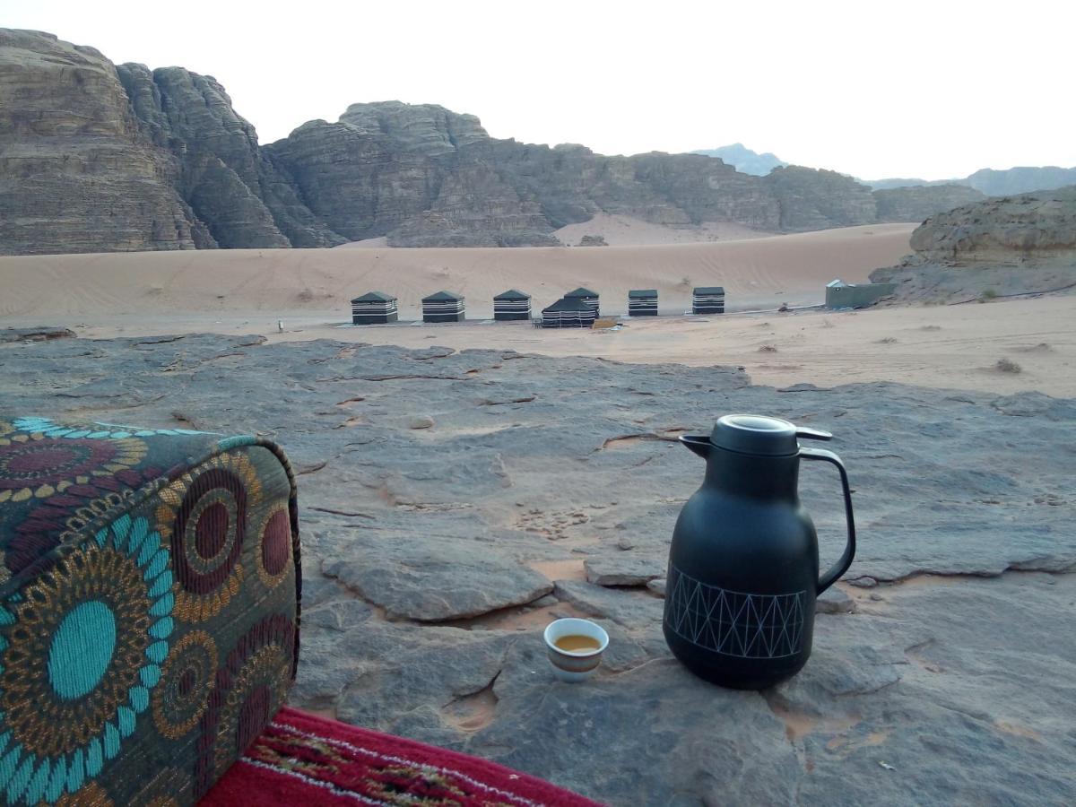 Hotel Mozoon camp Wadi Rum Exterior foto