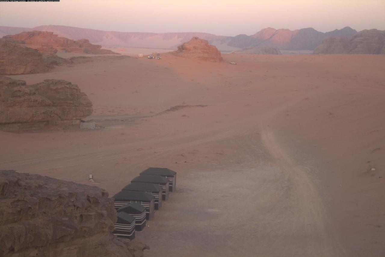 Hotel Mozoon camp Wadi Rum Exterior foto