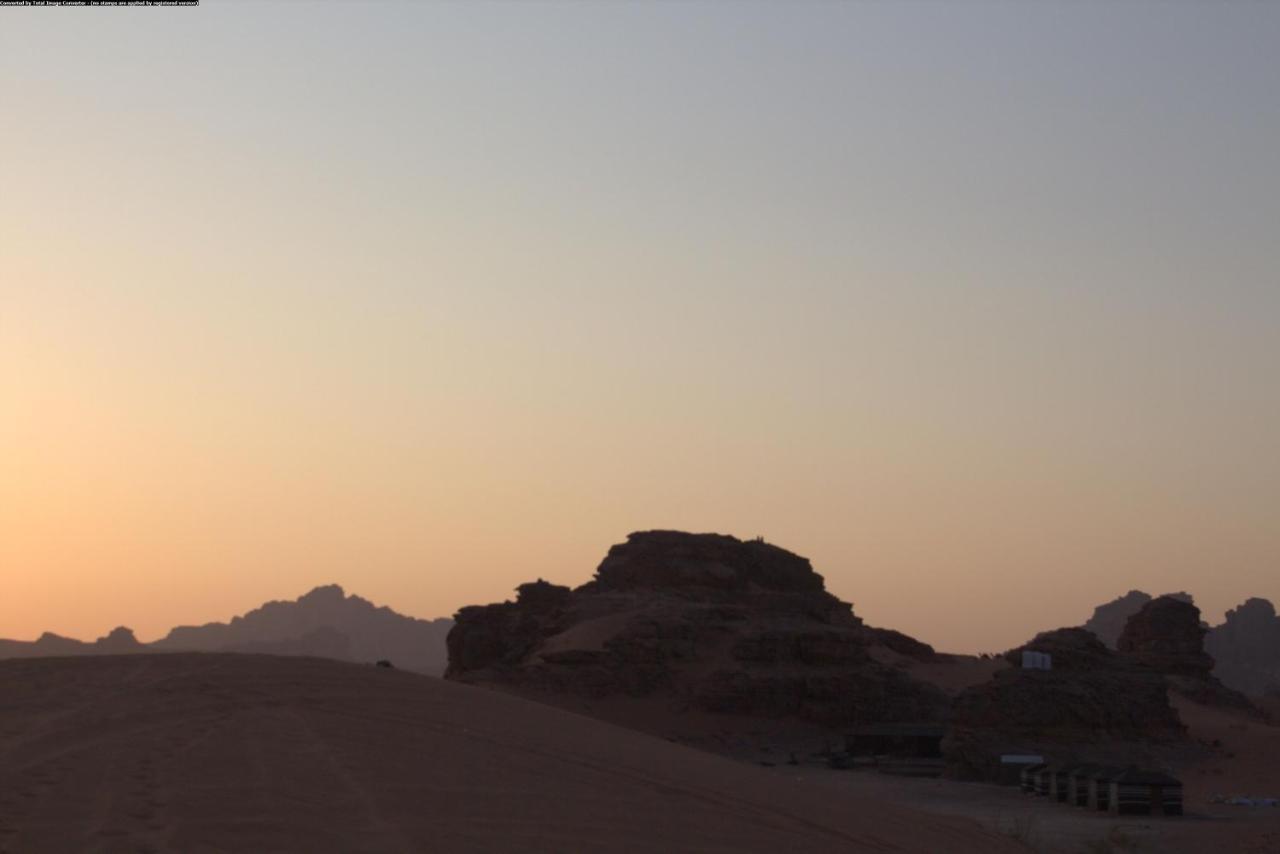 Hotel Mozoon camp Wadi Rum Exterior foto