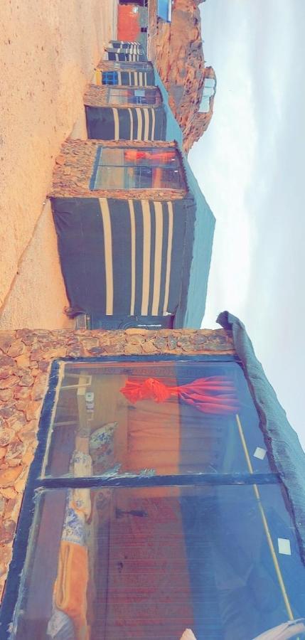 Hotel Mozoon camp Wadi Rum Exterior foto