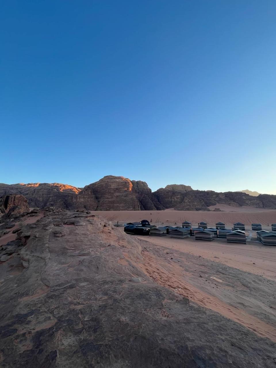 Hotel Mozoon camp Wadi Rum Exterior foto